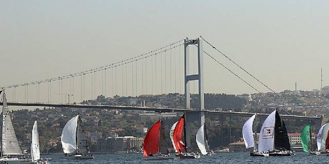 İstanbul'un iki incisinde yelkenler açtı