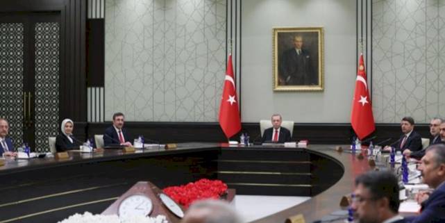 Kabine yoğun gündemle toplanıyor