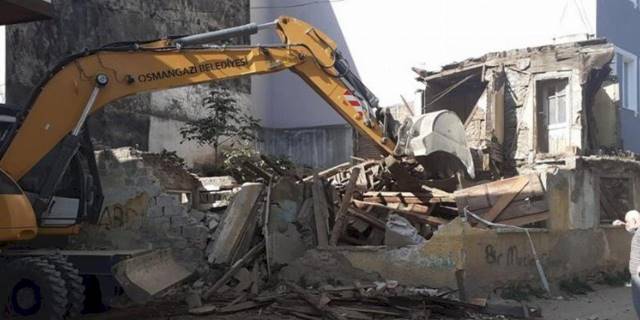Bursa Osmangazi'de metruklar ortadan kalkıyor