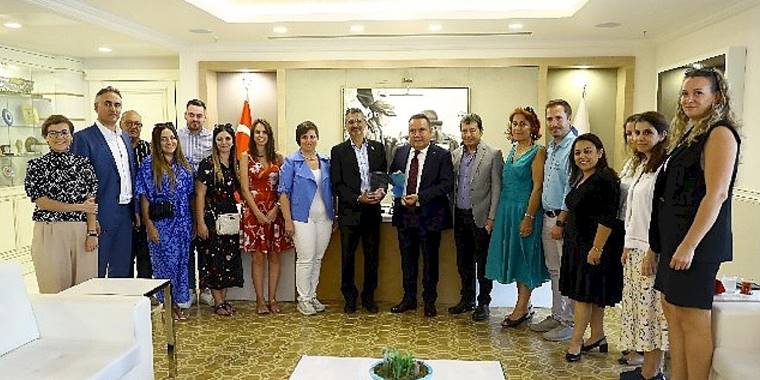 Antalya Büyükşehir Belediyesi 18'inci çevre ödülünü aldı