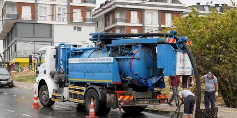 İstanbul Beylikdüzü olası taşkınlara karşı tedbirini aldı