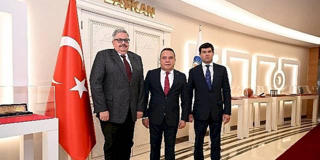Rusya Büyükelçisi'nden Başkan Böcek'e Ziyaret