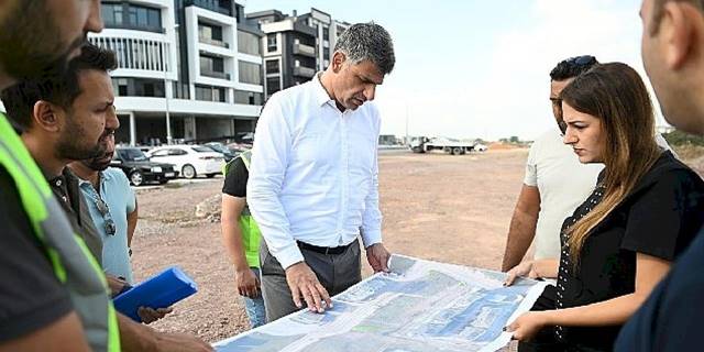 Kocaman Kent Meydanı Otopark Çalışmalarını İnceledi