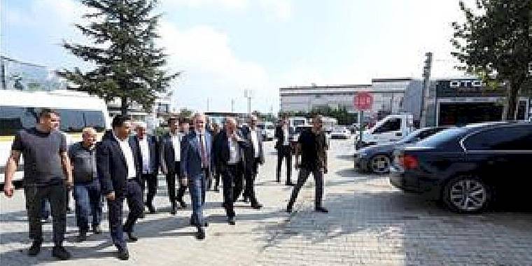 Metal Sanayide Parke Taş ve Otopark Düzenlemeleri Yapıldı