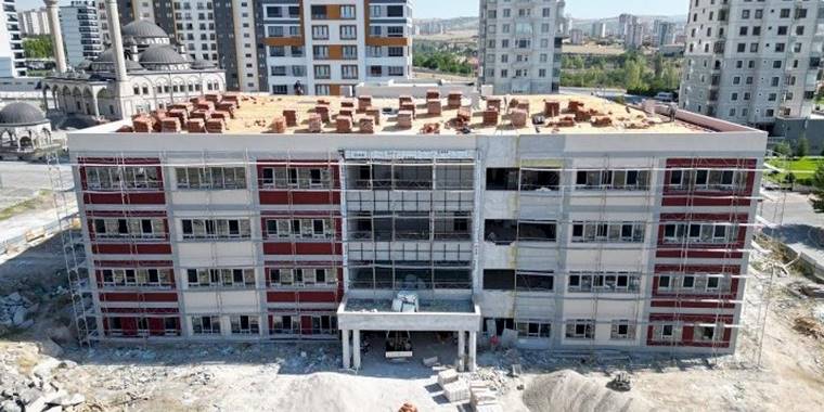 Kayseri Melikgazi'de okul inşaatı tam gaz sürüyor