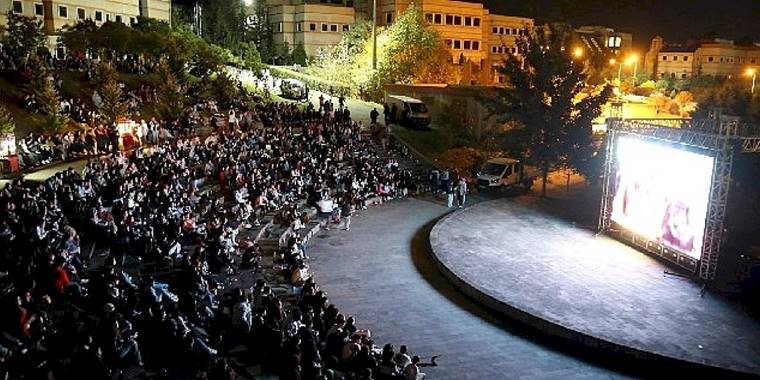 KOÜ'lü Öğrenciler Hababam Sınıfını İzledi