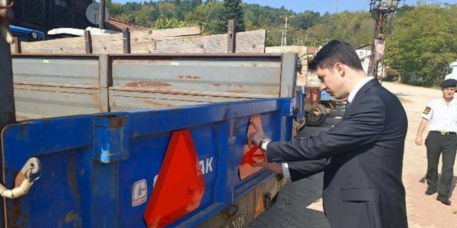 Bilecik Jandarması'ndan reflektör uyarısı