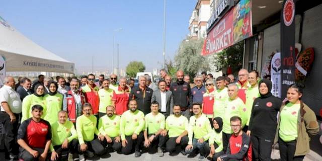 Kayseri'de ANDA Spor Okulu'na renkli açılış