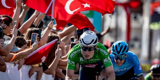 Philipsen üç etabın da kazananı oldu