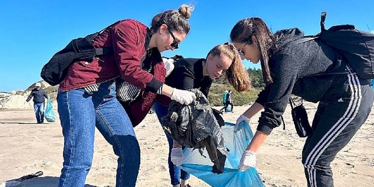 Uzunkum'da 315 kg ve 1642 Parça Atık Toplandı