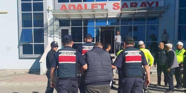 Keşan’da 17 kaçak göçmen yakalandı