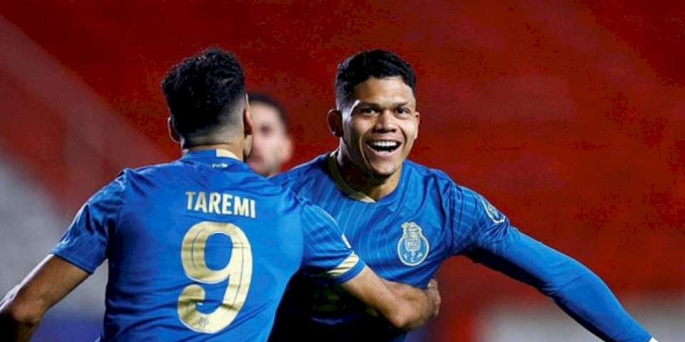 Antwerp 1-4 Porto (MAÇ SONUCU-ÖZET) Pepe rekor kırdı Porto son 16'ya göz kırptı!