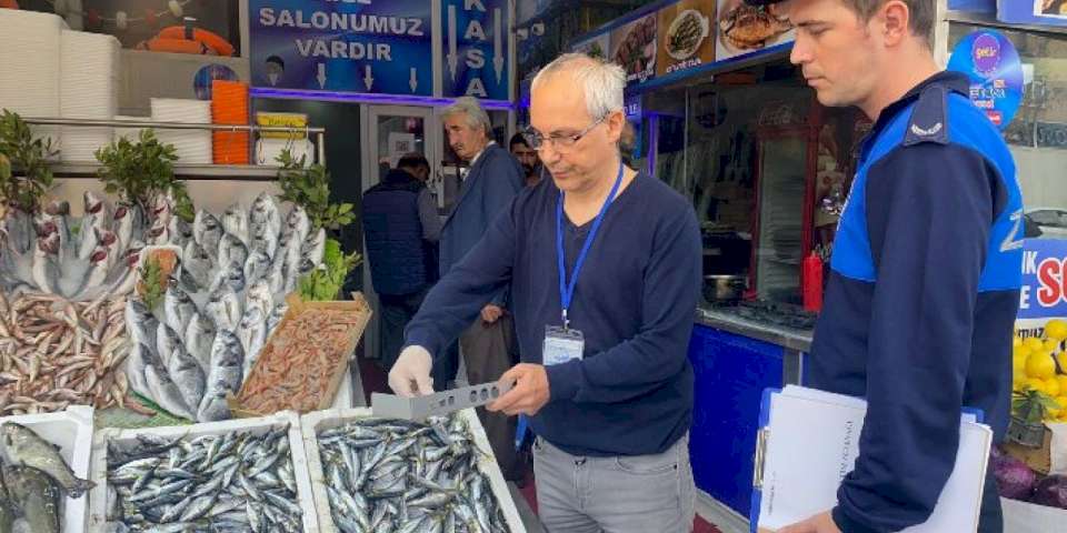 Gebze'de balıkçılara Zabıta denetimi