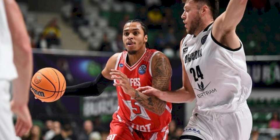 TOFAŞ İtalyan takıma boyun eğdi