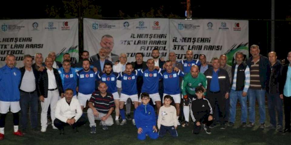 Kocaeli'de hemşehri turnuvasında finale doğru