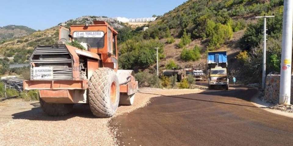 Alanya Özvadi grup yolu asfaltlandı