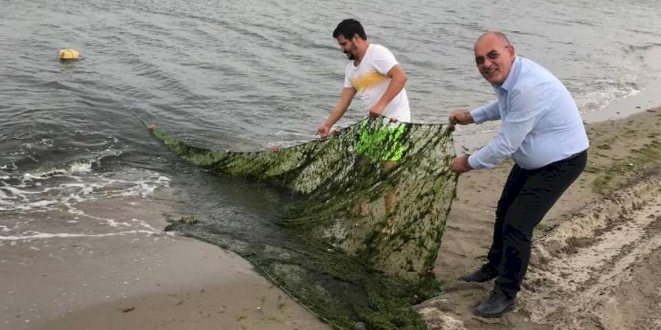 Bursa Mudanya sahilinde 1 ton kum şırlanı ele geçirildi