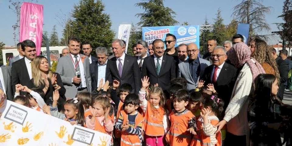 Kayseri protokolünden lösemili çocuklara moral