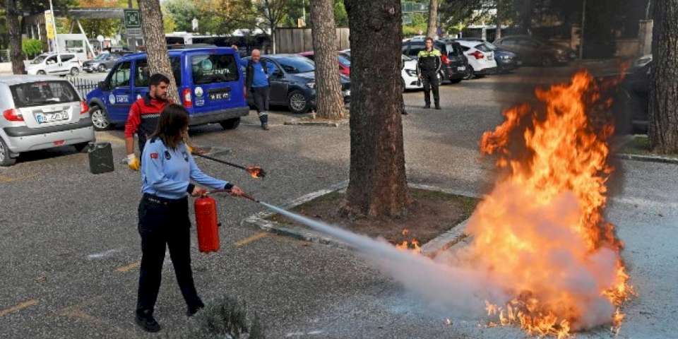 Bursa Osmangazi Belediyesi’nde yangın tatbikatı