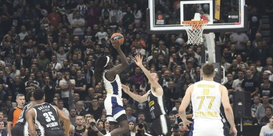 Partizan 85-84 Fenerbahçe Beko (MAÇ SONUCU-ÖZET)