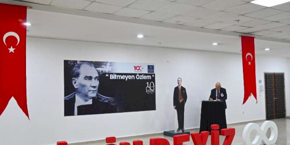 Karabağlar'dan Ata'ya saygı duruşu