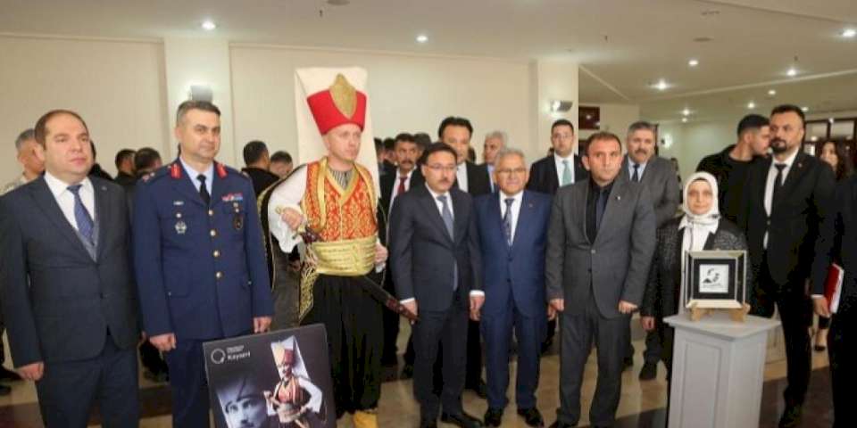 Kayseri protokolünden Atatürk Evi'ne ziyaret