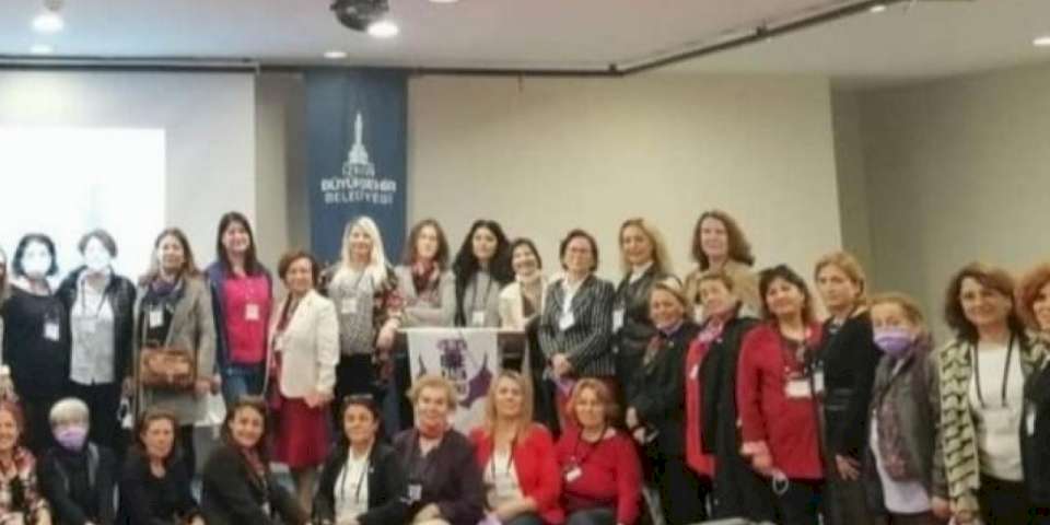 İzmir'de kadın muhtarlara kapasite geliştirme programı