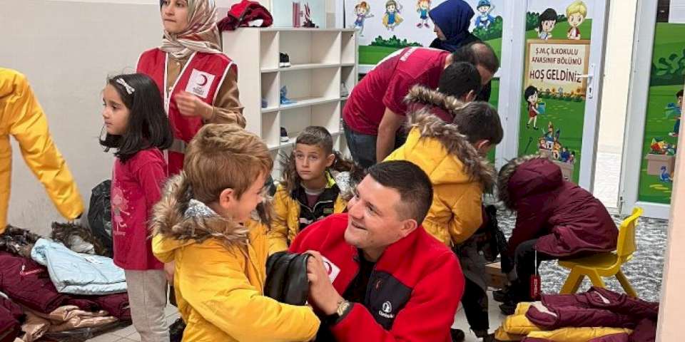 Bursa'nın yardım eli Adıyaman'a uzandı