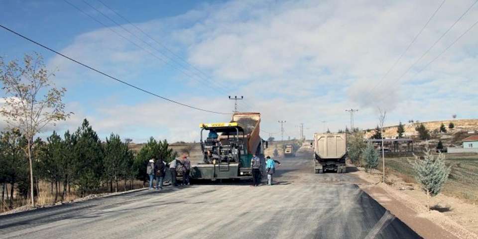 Kayseri Talas'ta ekiplerden hummalı yol çalışması