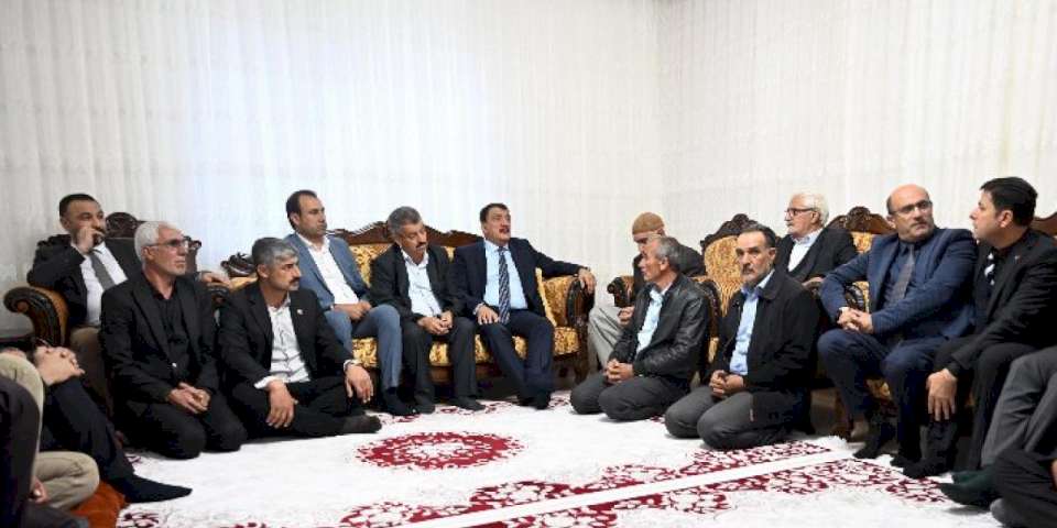 Malatyalı muhtarlardan Başkan Gürkan'a teşekkür