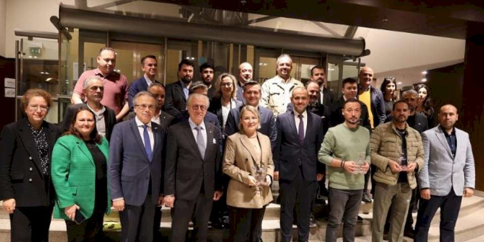 Ege Deri ve Deri Mamulleri İhracatçıları'nda 'yıldızlar' ödüllendirildi