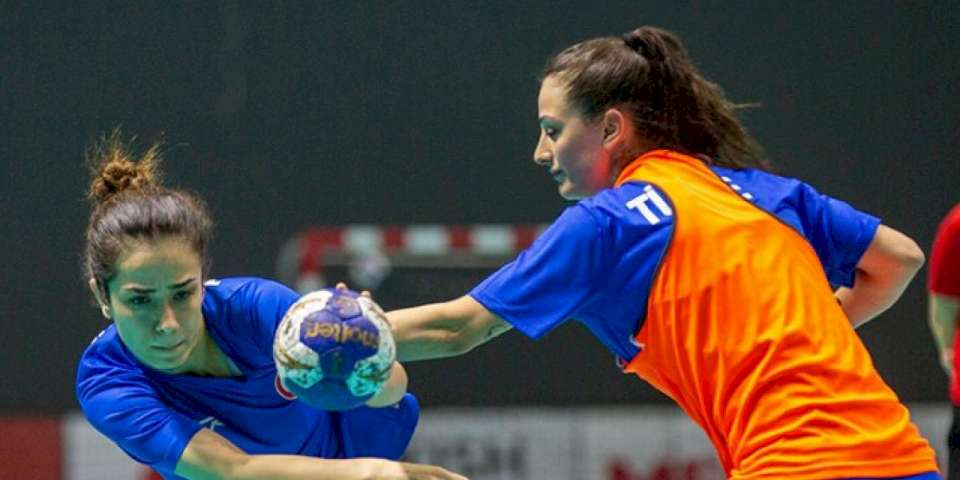 A Milli Kadın hentbolcular hazırlık kampında