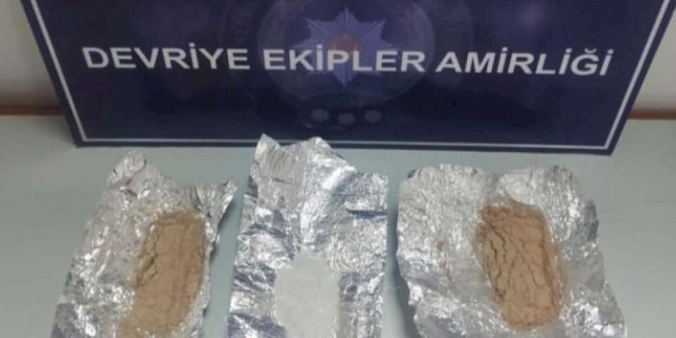 Keşan'da üzerlerinde uyuşturucu ile yakalandılar