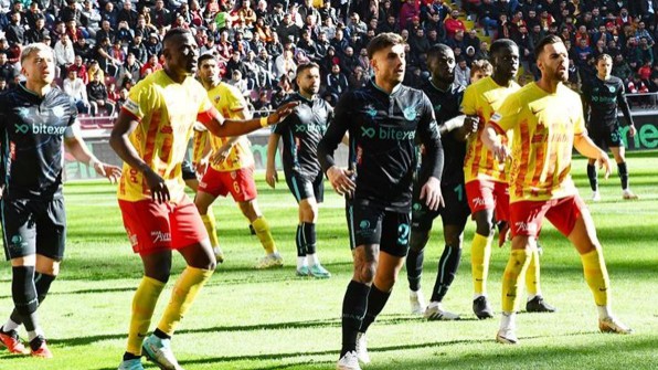 Mondihome Kayserispor 1-1 Yukatel Adana Demirspor (Maç Sonucu)
