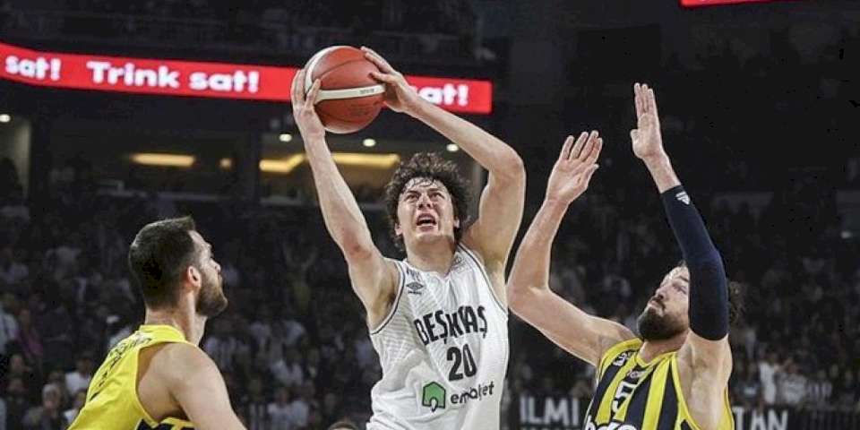 Beşiktaş Emlakjet 68 - 64 Fenerbahçe Beko (Maç Sonucu)