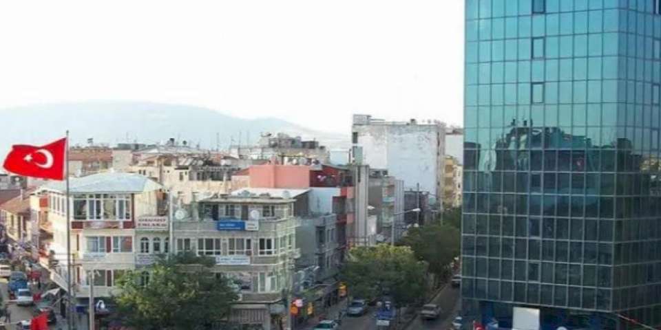 Karacabeyliler 'yol' istiyor!