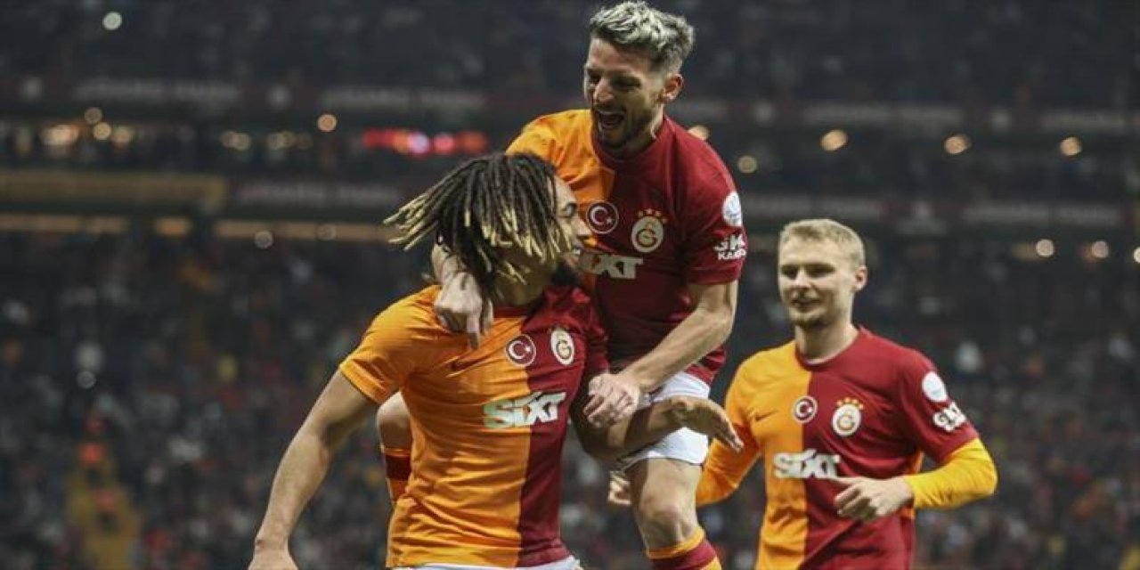 Galatasaray 3-1 Yukatel Adana Demirspor (Maç Sonucu) Aslan yeniden liderliğe yükseldi