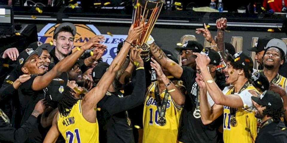 NBA'in sezon için turnuvasını Los Angeles Lakers kazandı!