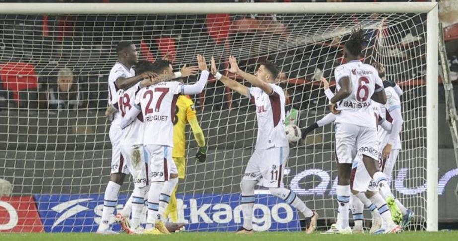 Gaziantep FK 1-3 Trabzonspor (Maç Sonucu) Trabzon Antep'te moral buldu!