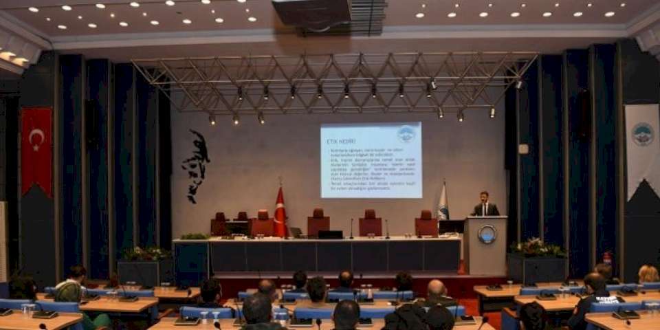Kayseri Büyükşehir personeline etik değerler eğitimi