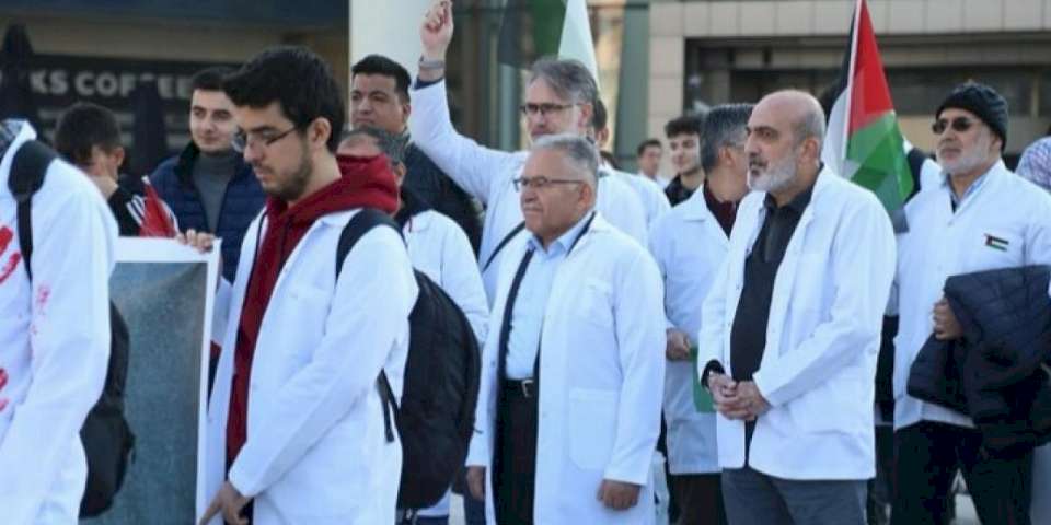 Gazze katliamına en 'sağlık'lı protesto