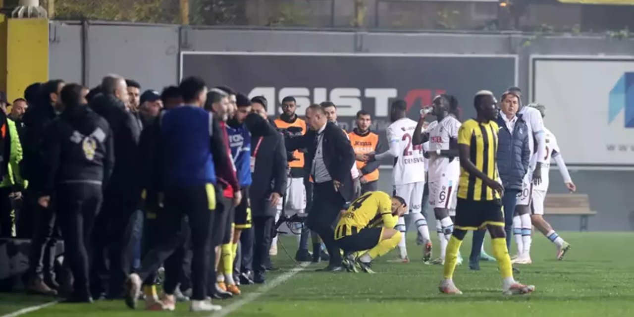 İstanbulspor-Trabzonspor maçı tatil edildi