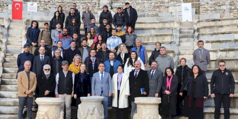 Metropolis kazısında 1800 yıllık buluntulara rastlandı