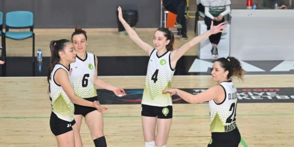 Manisa'nın Sultanları set vermedi