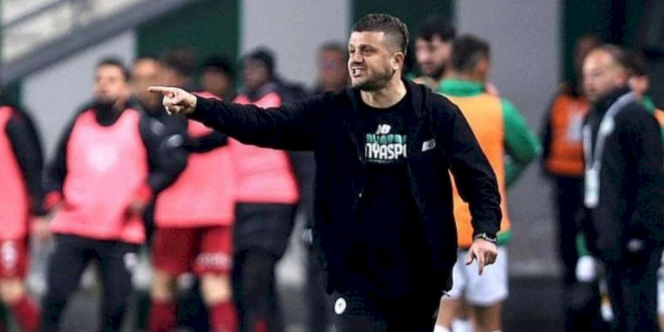 Ucuz bir penaltı ile puan kaybettiğimiz için üzgünüz!