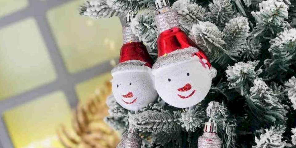 Yılbaşı ağacı ve süsleri e-ticarette zirveyi kaptırmadı!