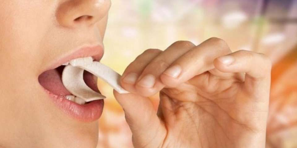 Sakız çiğneme alışkanlığı ağız sağlığını koruyor