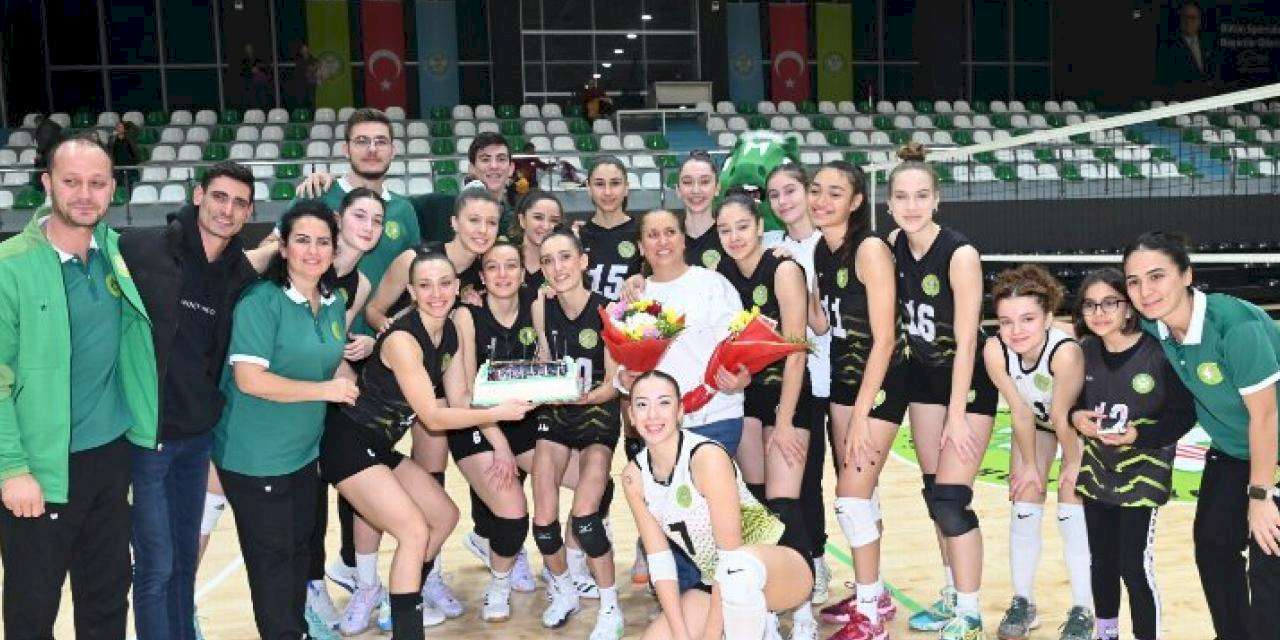 Manisalı Sultanlar 'Arkas'ına bakmadı!