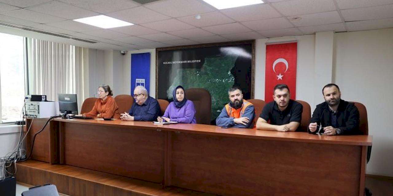 Gölcük Donanma Mahallesi'ne üst geçit