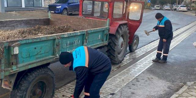 Manisa Salihli’de taşkın önlemleri sürüyor